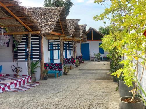 Pottuvil Division 2 Hotel | Arugam Nest