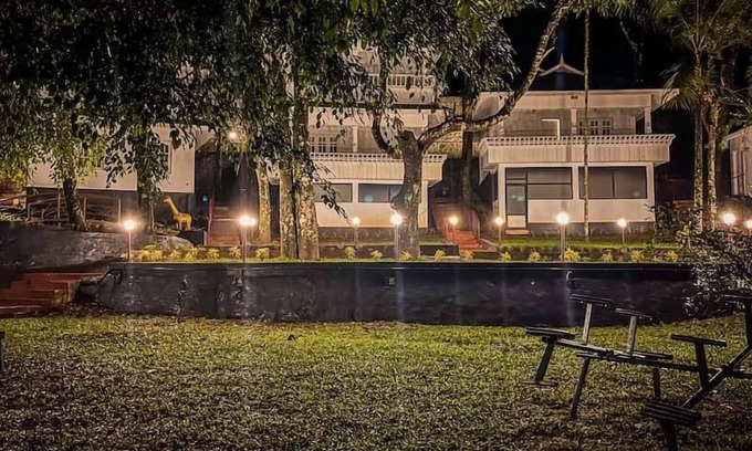 Rajakkad Resort | Aruvi Waterfall front Resort