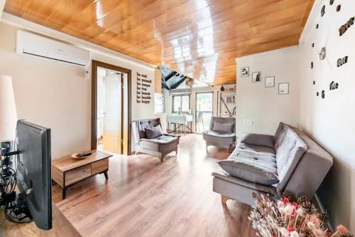 Marmaris City Center Villa | Arya Roof House