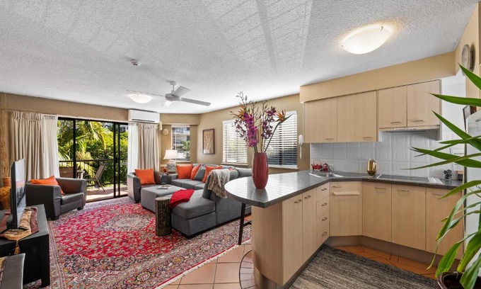 Mooloolaba Apartment | Asiatic Suite at Nautilus Mooloolaba