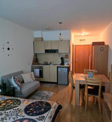 Razlog Apartment | Aspen Valley