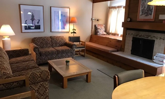 Teton Pines Condo | Aspens: 2 bedroom + Loft - 2 bath condo - May 31st to June 7th