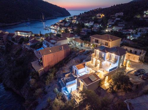 Frourion Apartment | Assos Rockshore Villa by the sea