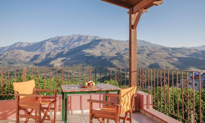 Exopoli Apartment | Astrostudio Chania Holidays Apartments 4 ☀️[ 3Km from sea ] Mountain & Sea view