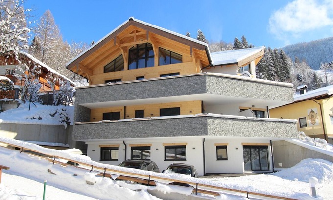 Alpendorf Ski Chalet | Chalet in Alpendorf near Ski Slopes