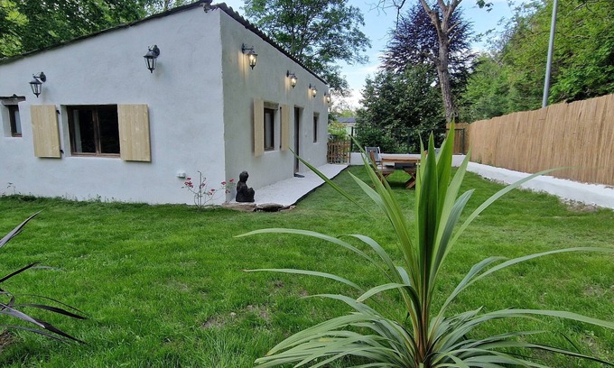 Penta-Acquatella Cottage | At Stalla in the mountains near a stream