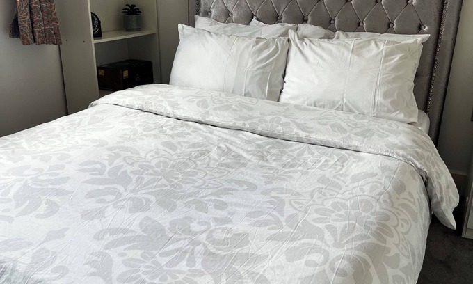 Waterlooville Apartment | At the Top Apartment