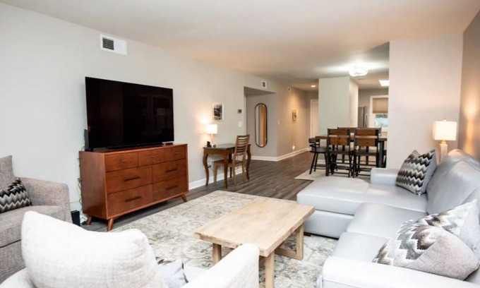 Athens Apartment | ATH Apple - Convenient to UGA & Downtown!