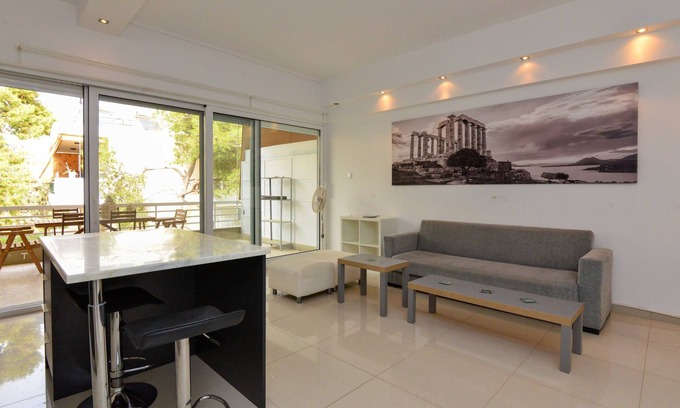 Varkiza Apartment | Athenian Riviera Vari next to the beach