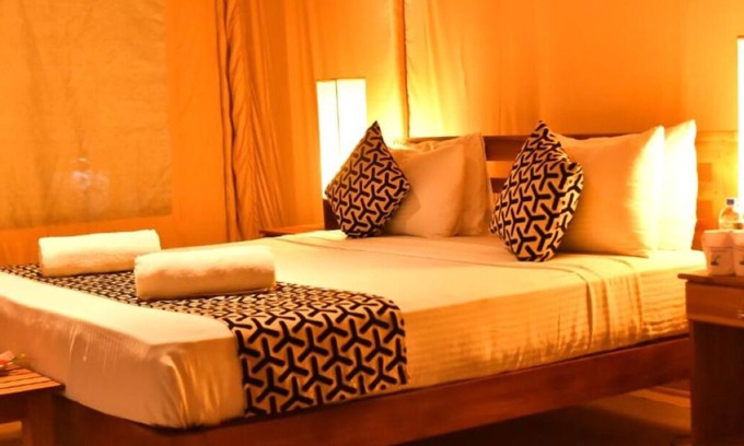 Udawalawa Hotel | Athgira River Camping - Udawalawe - Cozy Tent