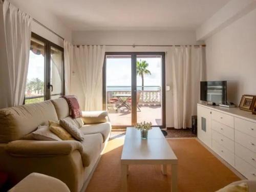 Vinaros Apartment | Atico la piramide en primera 1º línea de mar