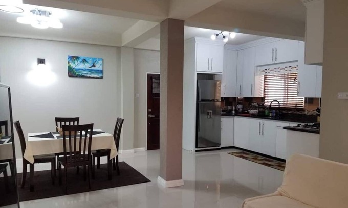 Gros Islet Apartment | Atlantic Breeze Stay Away (Apt 1)