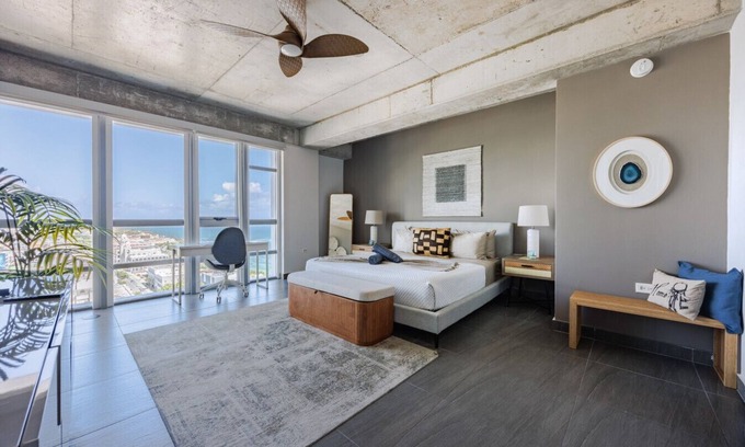 Puerta de Tierra Villa | Atlantis 18 | Breathtaking View Apt @ San Juan