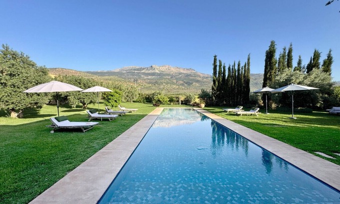 Foum Oudi Bed & Breakfast | Atlas Retreat: Luxury B&B with Mountain Views