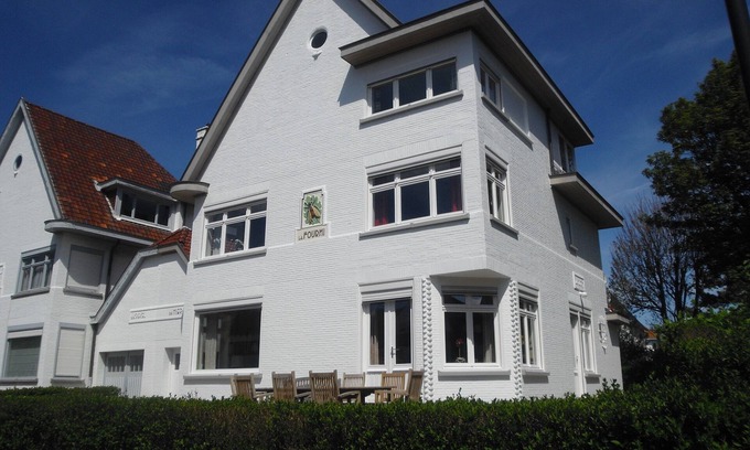Duinbergen Villa | Atmospheric Villa 300 meters from the sea