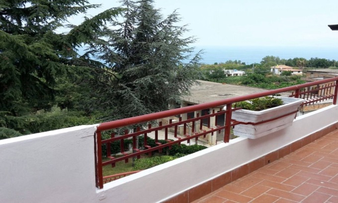 Vibo Marina House | Attic room with a breathtaking view