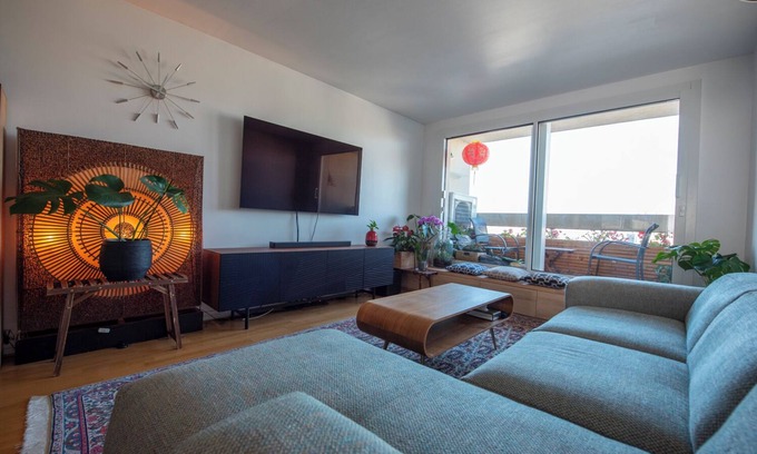 Quartier de l'Horloge Apartment | Attica, 2BR/2BA, 4 people