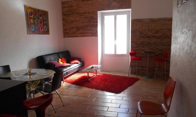 Saint-Laurent-le-Minier Apartment | attitude zen