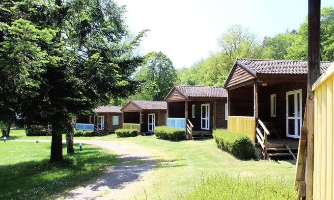Correze Ski Chalet | Au Bois de Calais * - Chalet Tree : 2 bedrooms/Sunday-Sunday/4 people