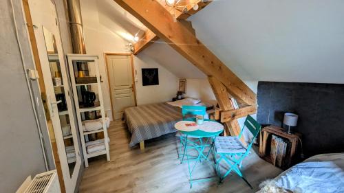 Jonzier-Epagny House | Au bon endroit - Chambre chez l'habitant - Via Rhona