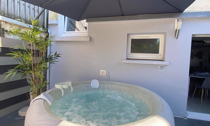 Saint-Martin-Boulogne Apartment | Au Jardin Secret Spa and terrace