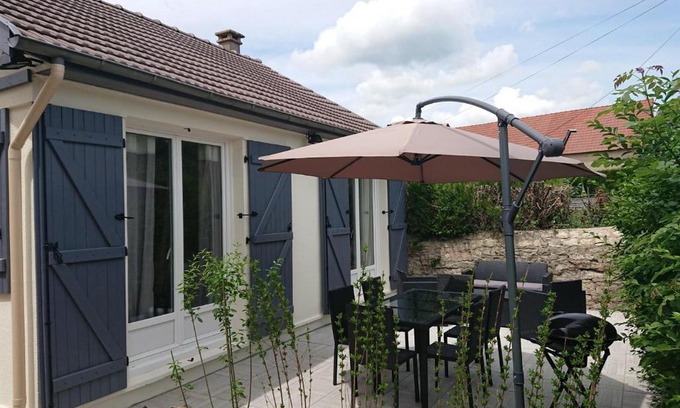 Bazolles House | Au pied de l étang et du canal du Nivernais bazolles