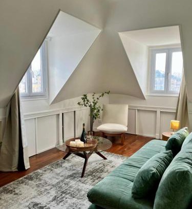 Notre-Dame Apartment | Au pied du Château