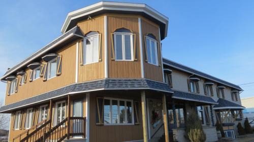 St. Felicien Hotel | Auberge des Berges