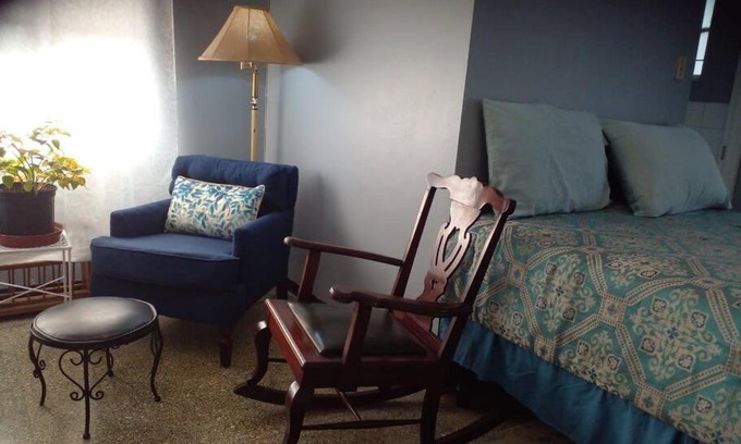 New Kingston Apartment | Aunt G's Homestay
