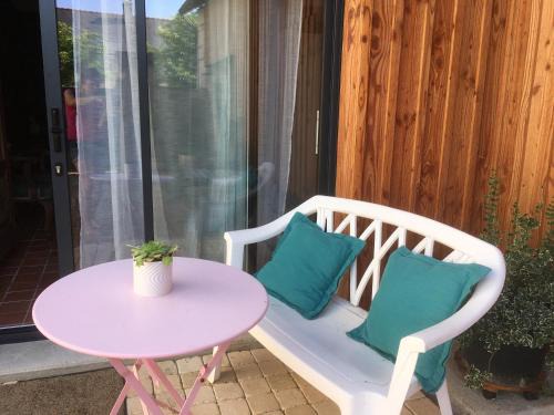 Breze Bed & Breakfast | Auprès du château 2