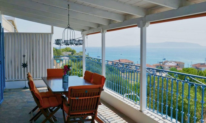 Foinikounta Apartment | Aurelia Home offers you comfort and charm close to the beach