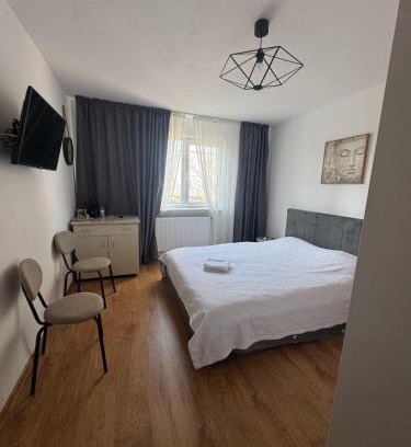 Galati Apartment | Aurora&Aziz Home