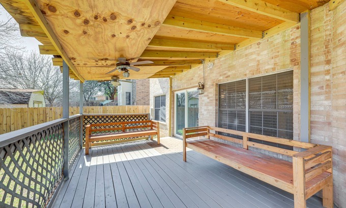 Hillcrest House | Austin Home w/Deck - 9 Mi to Zilker Park!