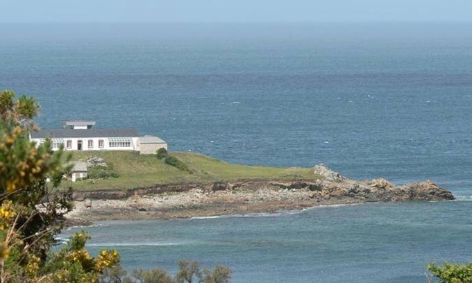 Digulleville Apartment | Authentic PMR studio in La Hague with Wifi and parking