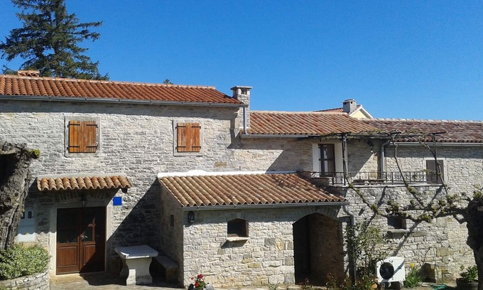 Zrenj House | Authentic Stonebuilt Istrian house