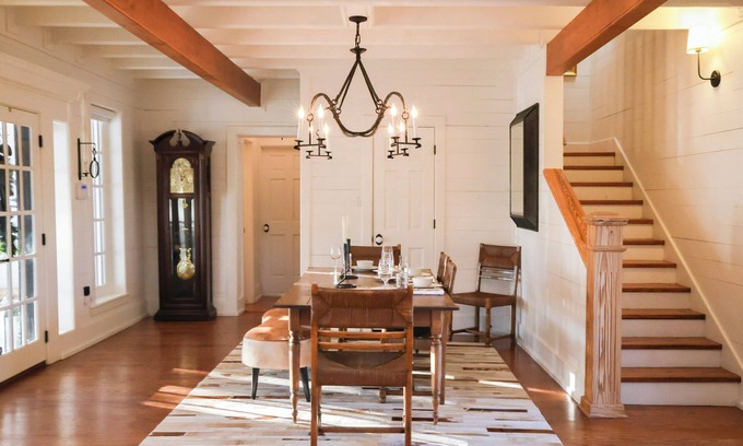 Fayetteville House | Autumn Getaway | Private Pool + Views