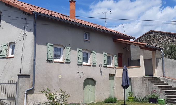 Saint-Martin-d'Ollieres House | Auvergne Livradois Forez House