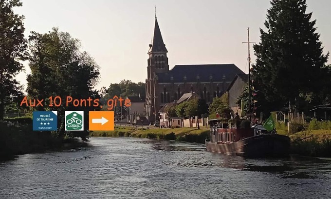 Pont-Remy House | Aux 10 Ponts - Gîte by the river, serenity and comfort for 5/8 travellers