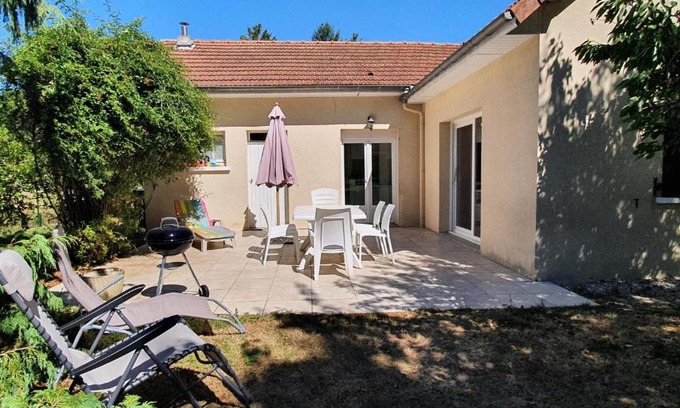 Montcheutin House | Aux trois sapins