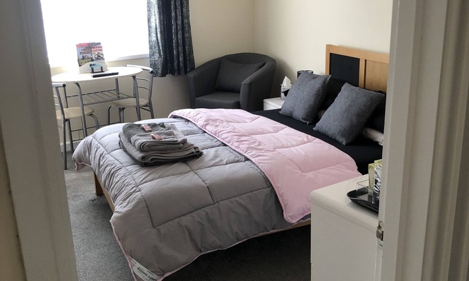 Boscundle Apartment | Availability in August- 3 nights minimum