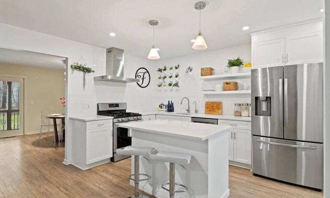Saratoga Springs House | Available for the 2024 Belmont Stakes - Townhome - With a Pool and Lake access.