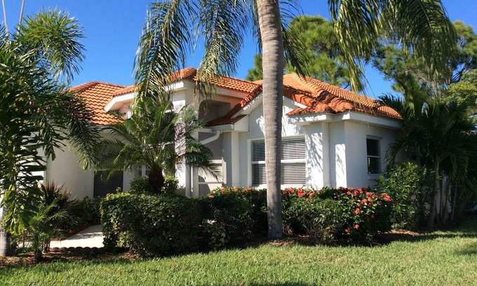 Burnt Store Marina House | Available winter 25/26! Enjoy this warm, gated marina community next winter!