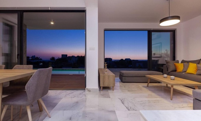 Emba Villa | Avalon 1 Villa 11 - Four Bedroom Villa, Sleeps 8