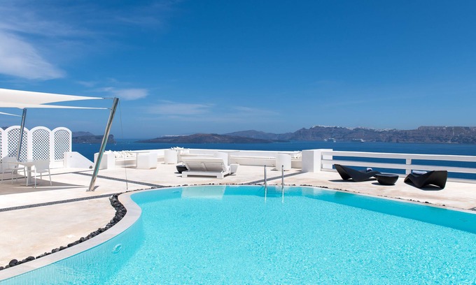 Akrotiri Hotel | Avant Garde Suites