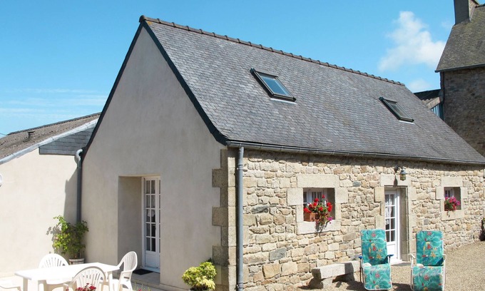 Saint-Pol-de-Leon House | Avel Vor by Interhome
