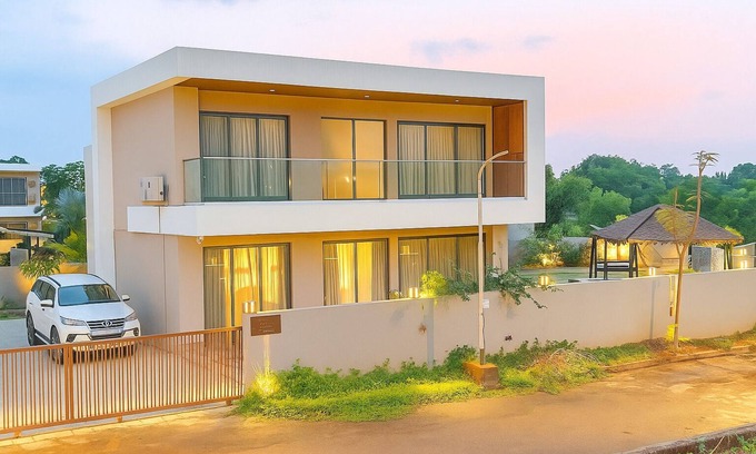 Karjat Villa | Aviators Abode 3BHK Villa, Private pool Mountain View in Karjat