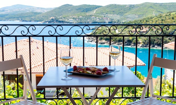 Pirgadikia Apartment | Avli Apartments