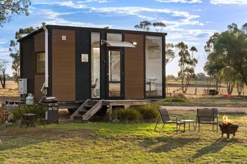 Banyena House | Avondale Heights by Tiny Away