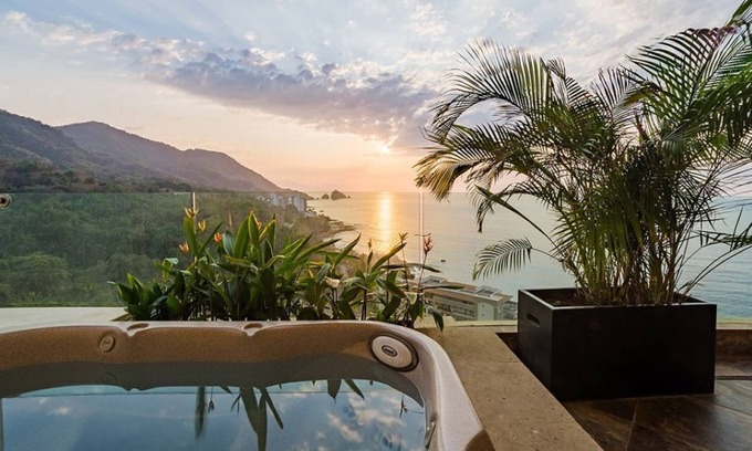 South Shore Hotel Area Resort | Award Winning 2-BR Panoramic View at Garza Blanca 5-Star Resort W/Jacuzzi