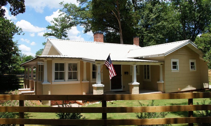 Aiken Cottage | Award winning fully restored 1930's cottage in historic Aiken SC